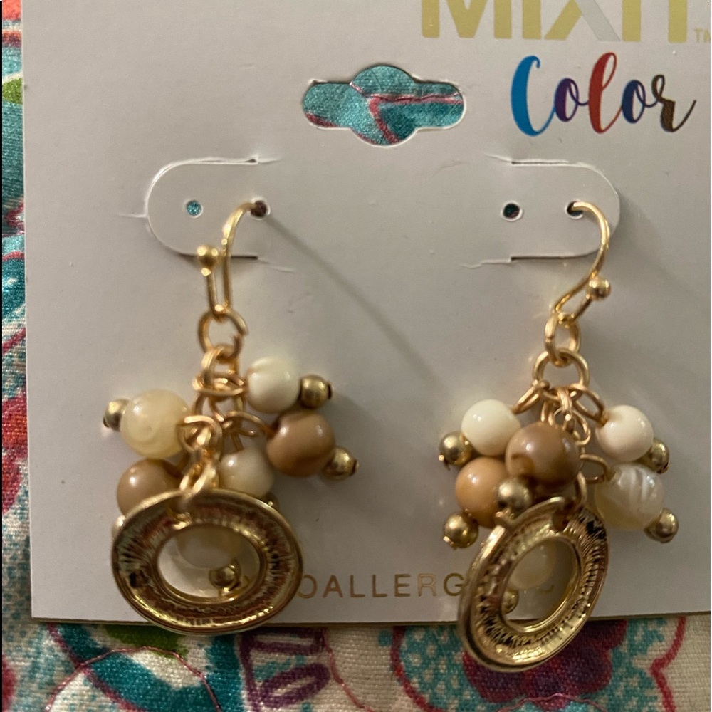 A cute pair of dangling earrings..